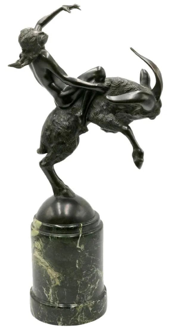 Bronzes — photo 1